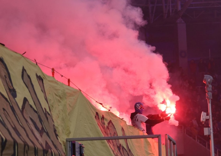 MECZ TOWARZYSKI ODRA OPOLE FC MAGDEBURG Niemieccy kibice zdewastowali nowy stadion w Opolu