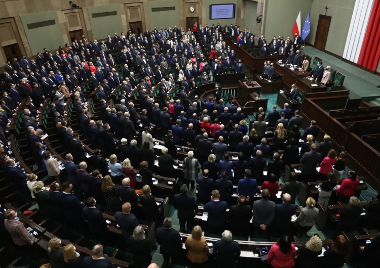  Co z niższą akcyzą na paliwa i prąd? Sejm zdecydował