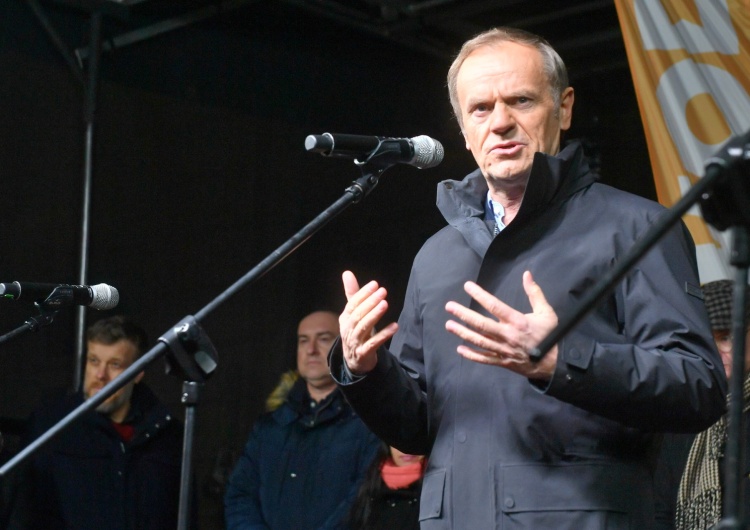 Donald Tusk „Ktoś tu oszalał”. Tusk do prezydenta Dudy o sznurze i gałęzi. Fala oburzenia w sieci