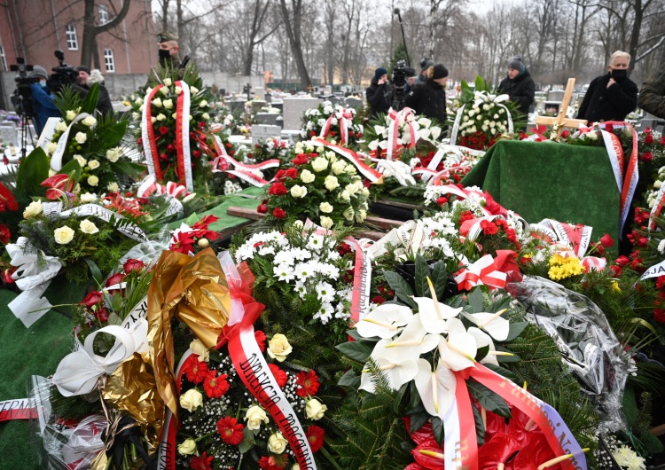  [Fotorelacja] Ostatnie pożegnanie Andrzeja Rozpłochowskiego 