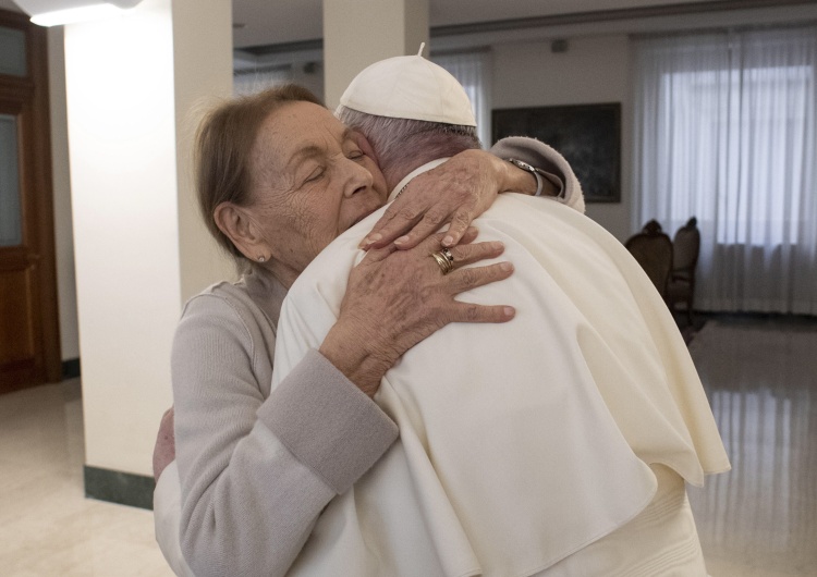 Papież Franciszek, Edith Bruck Edith Bruck: 