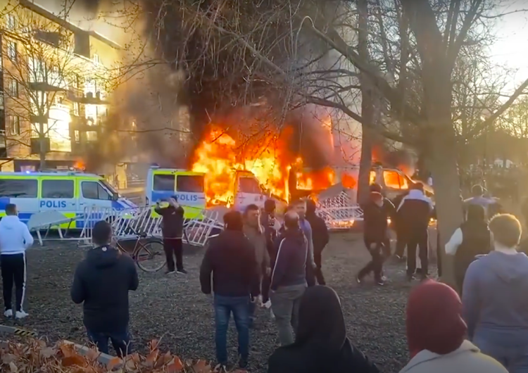 zamieszki w Szwecji Kard. Arborelius po zamieszkach w Szwecji: Brakuje integracji [video] 