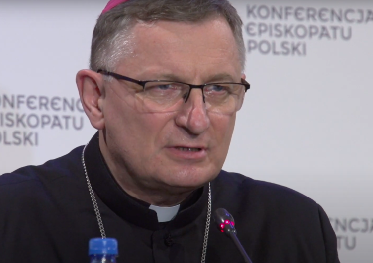 bp Krzysztof Zadarko Bp Zadarko o uchodźcach dla CNA: Nie rozumiem, dlaczego nie ma wsparcia UE i innych krajów