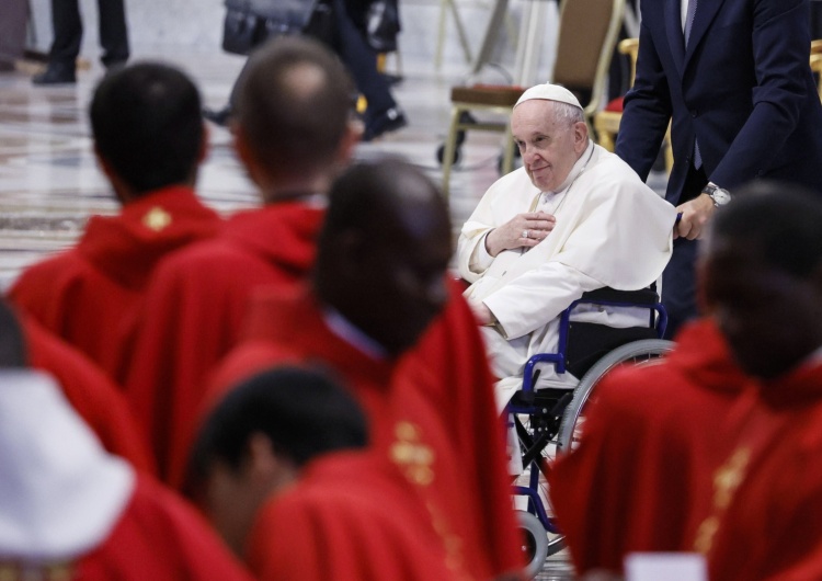 Papież Franciszek, Msza św. na Uroczystość Zesłania Ducha Świętego w Bazylice św. Piotra Watykan: Msza św. w uroczystość Zesłania Ducha Świętego. Papież: Duch Święty nigdy nie zostawia cię na pastwę losu