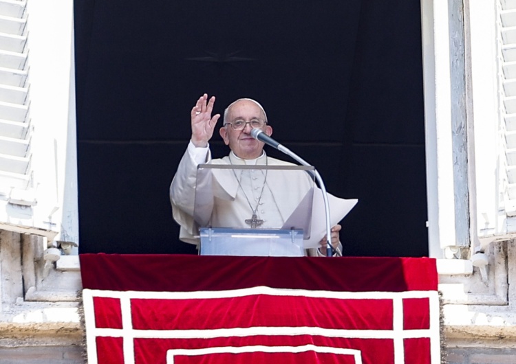 Papież Franciszek Papież: czy nasze życie jest zgodne z tym, co mówi Jezus?