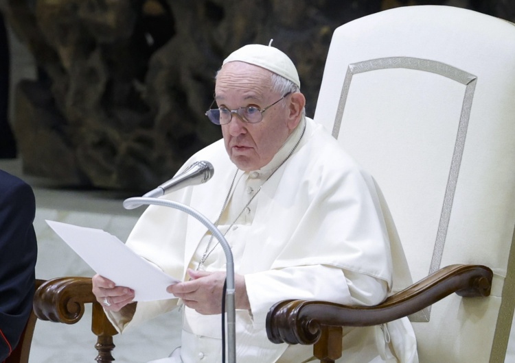 Papież Franciszek Papież do Polaków: Niech narodzony w Betlejem Syn Boży napełnia miłością każdego z was [video]