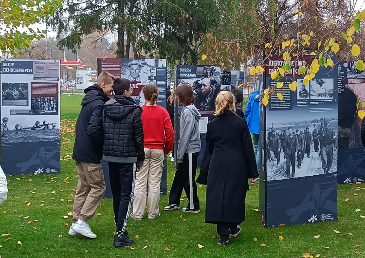 Fot. IPN „Armia Krajowa – największa podziemna armia świata” - wystawa plenerowa IPN