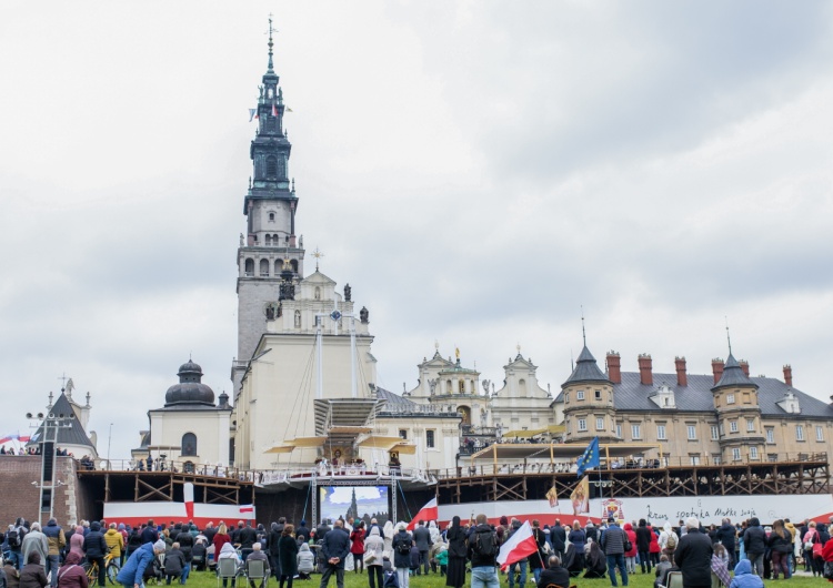  CZĘSTOCHOWA, UROCZYSTOŚĆ NMP KRÓLOWEJ POLSKI Jasna Góra: Główne uroczystości odpustowe NMP Królowej Polski 