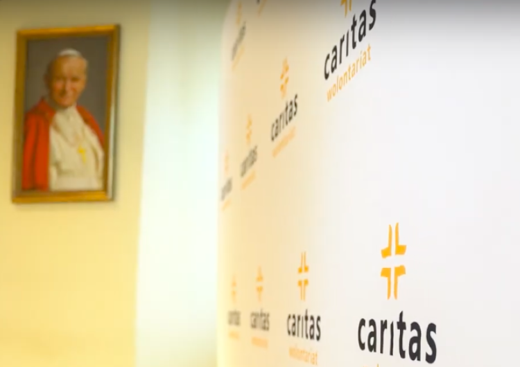 logo Caritas Caritas Polska ma nowego rzecznika i strategię medialną