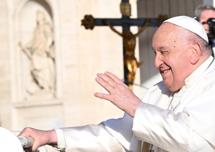 Papież Franciszek Franciszek: owoce Ducha Świętego wynikają ze współpracy łaski i naszej wolności