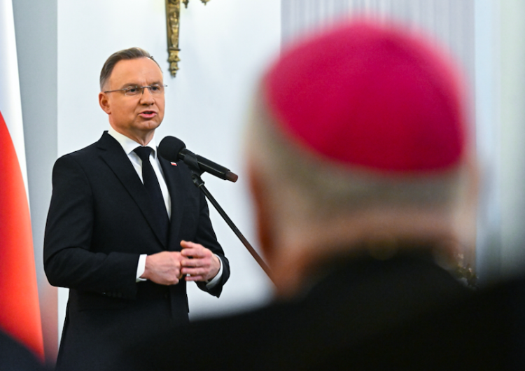 Prezydent Andrzej Duda Prezydent Duda do przedstawicieli wyznań: Na dzisiejszą RP patrzę z dumą i wdzięcznością