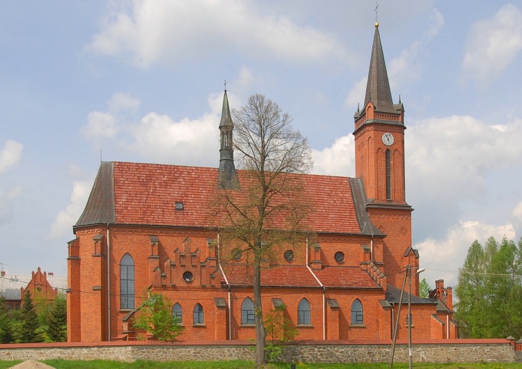 Parafia NSPJ w Lubczy Odpust ku czci św. Walentego. Pielgrzymki do Lubczy, by modlić się o dobrą miłość