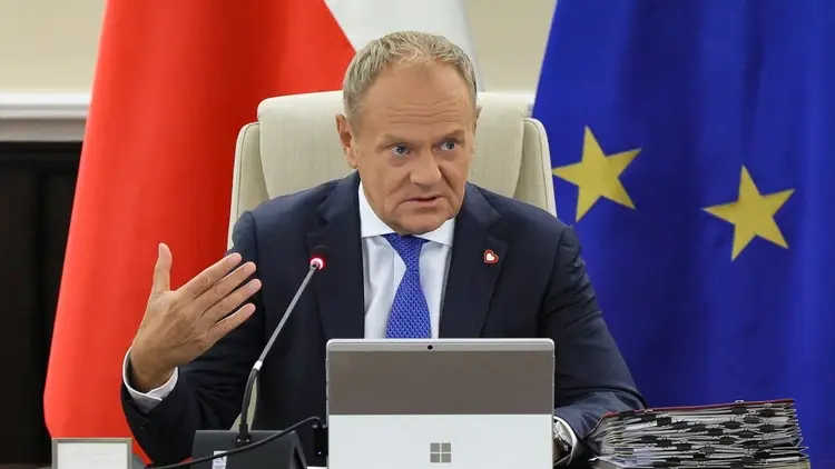 Premier Donald Tusk podczas posiedzenia rządu w KPRM