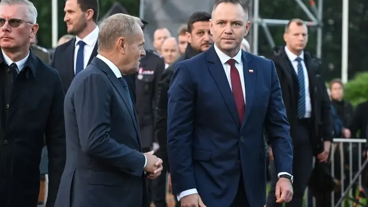 Donald Tusk, Karol Nawrocki idą