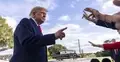 Donald Trump odpowiada na pytania dziennikarzy