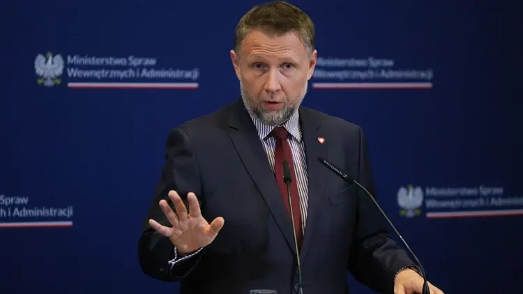 szef MSWiA Marcin Kierwiński podczas briefingu