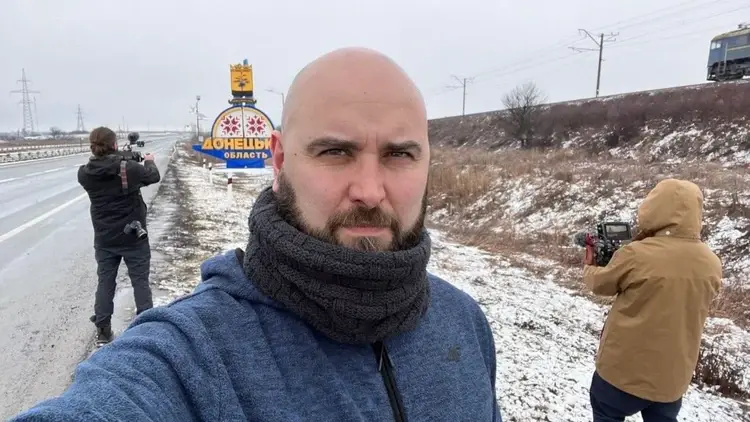pawel rubcow na tle śniegu