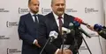 Wademar żurek przemawia do mikrofonu