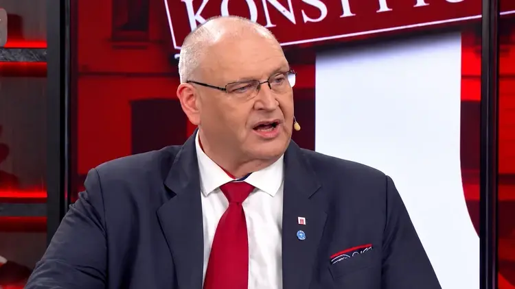 Prezes Trybunału Konstytucyjnego Bogdan Święczkowski - screen edytowany w AI
