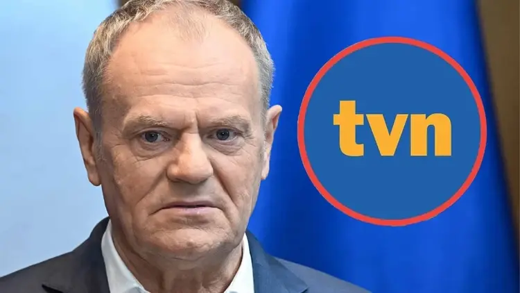 Premier Donald Tusk oraz logo TVN