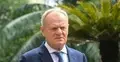 donald tusk pod palmą