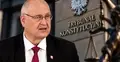 Bogdan Święczkowski na tle trybunału konstytucyjnego