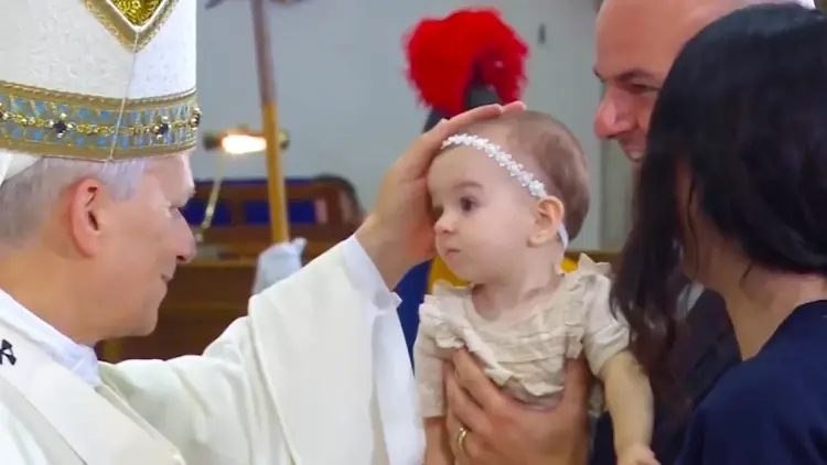 papież w mała dziewczynka