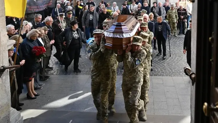 pogrzeb Zenona Wrublewskiego trumna żołnierze