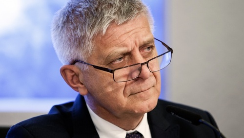 To się dzieje... Marek Belka chwali rząd PiS