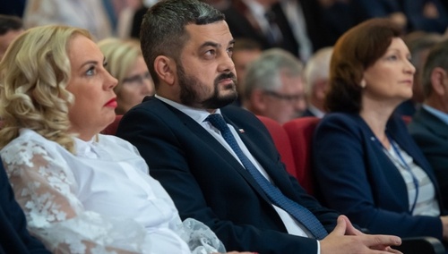 Terlecki ostro o koalicjantach PiS. Sobolewski: Podpisuję się pod słowami pana marszałka