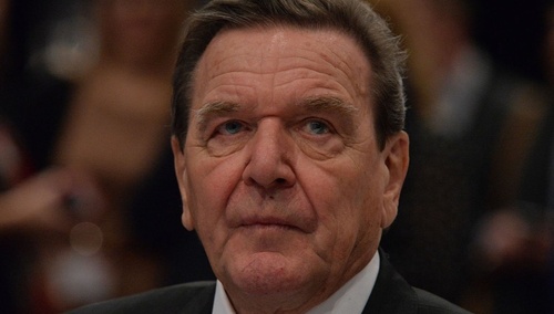 Gerhard Schröder pozwał Bundestag