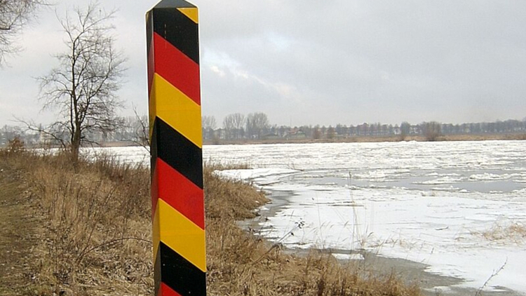 Niemiecki slup graniczny