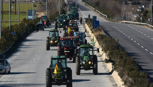 Grecja: Farmerzy blokują traktorami autostradę. Powodem wzrost cen energii