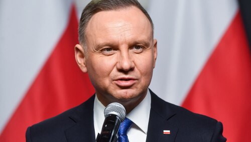 Andrzej Duda podczas wypowiedzi dla mediów w Domu Polskim w Davos