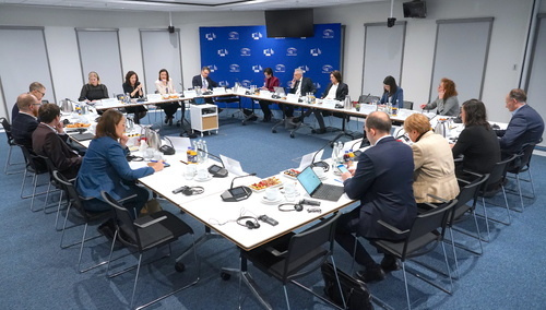 Spotkanie Komisarz Roxany Minzatu z partnerami społecznymi