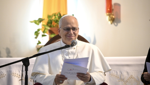 Leon XIV w domu Małych Sióstr Ubogich