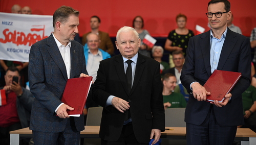 Podpisanie porozumień z rządem