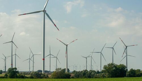 farma wiatrowa zdj. ilustr