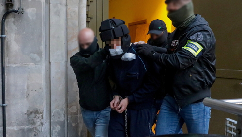 Mieszko R. prowadzony na przesłuchanie