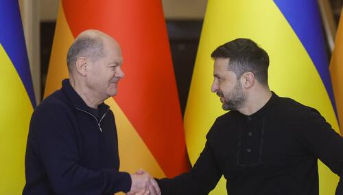 Kanclerz Niemiec Olaf Scholz i prezydent Ukrainy Wołodymyr Zełenski
