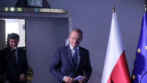 P.o. przewodniczącego Platformy Obywatelskiej Donald Tusk (P) i rzecznik PO Jan Grabiec (L).
