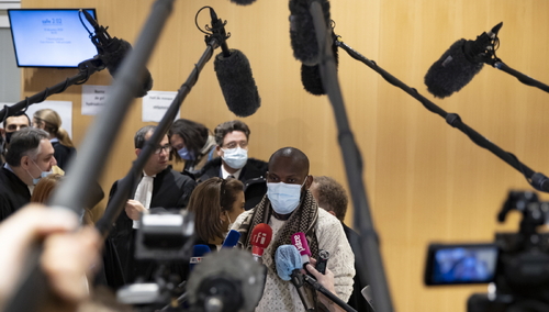 bohater który uratował ludzi w czasie zamachów (zdjęcia z rozprawy)