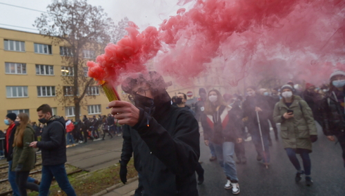 Kto zapłaci za lewackie wybryki? Warszawscy radni pytają Trzaskowskiego