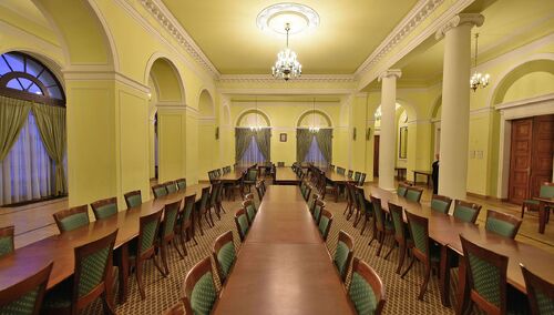 Sala im. Stefana Starzyńskiego w pałacu Ministra Skarbu, w którym obraduje Sejmik