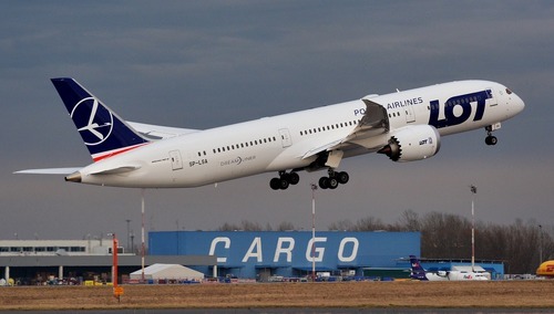 Startujący samolot - zdjęcie poglądowe