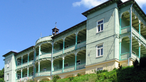 Klasztor sióstr nazaretanek w Komańczy