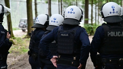 Policjanci na granicy z Białorusią