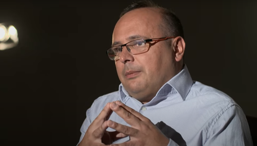 Marcin Palade,  socjolog polityki, autor opracowań i analiz z zakresu preferencji społeczno-politycznych i geografii wyborczej w Polsce