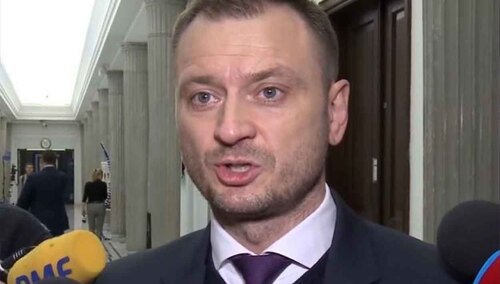 Nitras ukarany przez Tuska za "knucie" – twierdzi dziennikarka Dominika Długosz