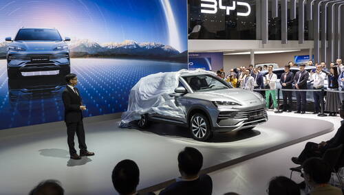 Prezentacja chińskiej marki samochodów elektrycznych BYD podczas GIMS w Genewie